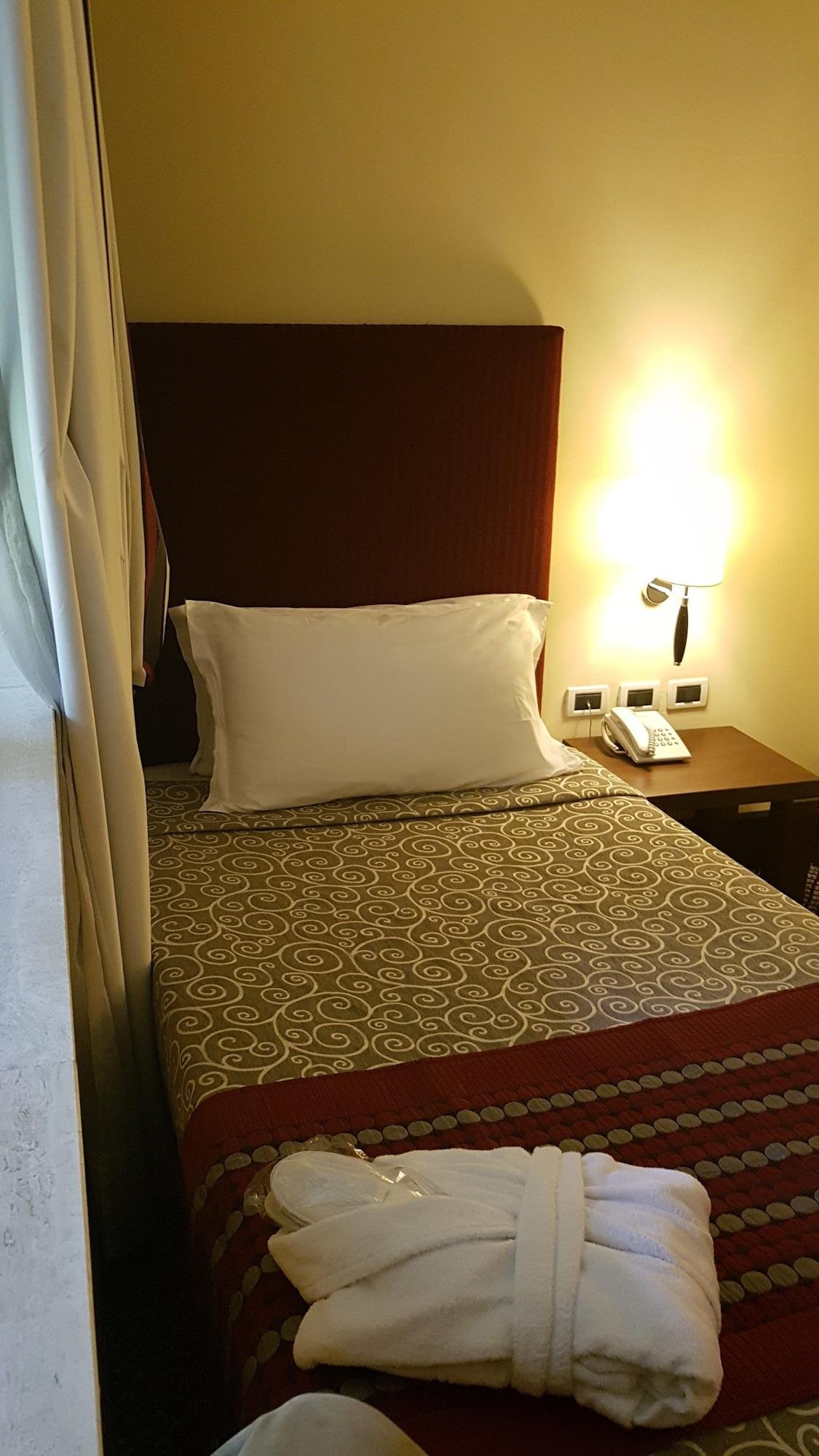 Cardinal Hotel St. Peter Rome Bagian luar foto